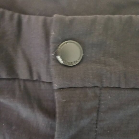 Athleta Women's Black Cargo Casual 4" Inseam Outdoor Hiking Short Size 6 - Picture 8 of 9